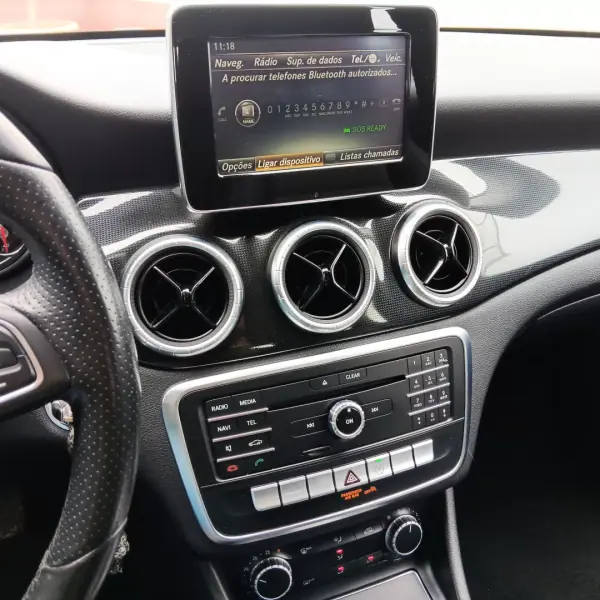 Mercedes-Benz CLA 180 2017 - 18500 EUR, 182678 km - AUTO.MOTO.pt - 182678km - foto 19 de 23