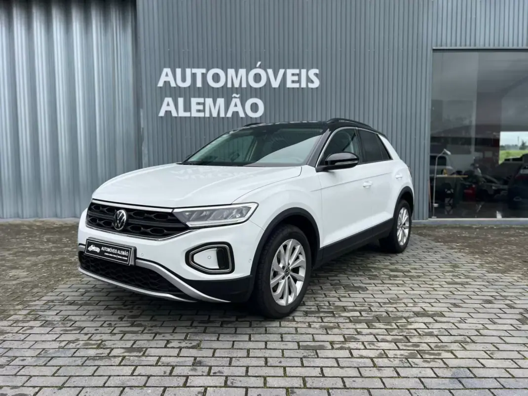 Volkswagen T-Roc 2025 - 28000 EUR, 12129 km - AUTO.MOTO.pt - 12129km - foto 1 de 18