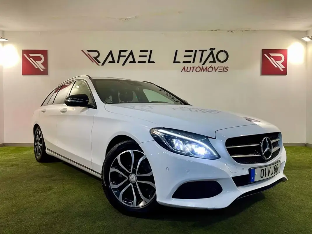 Mercedes-Benz C 220 2015 - 16500 EUR, 266000 km - AUTO.MOTO.pt - 266000km - foto 4 de 29