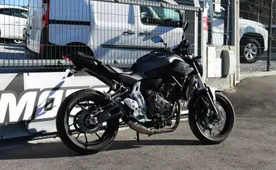 Yamaha MT 07 2015 - 5900 EUR, 22000 km - AUTO.MOTO.pt - 22000km - foto 4 de 24