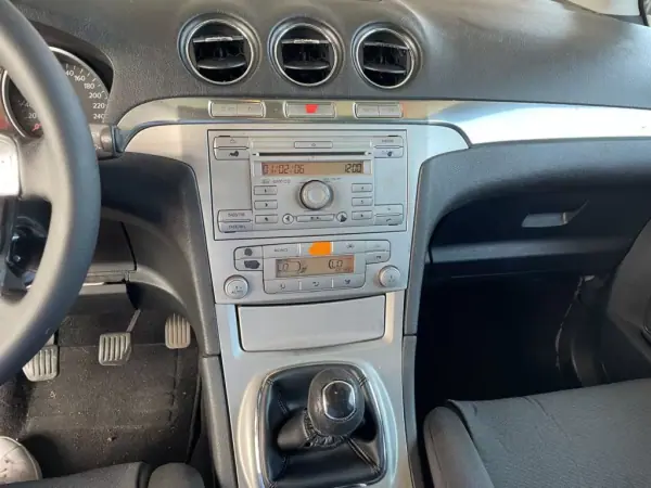 Ford S-Max 2007 - 6990 EUR, 269850 km - AUTO.MOTO.pt - 269850km - foto 7 de 18