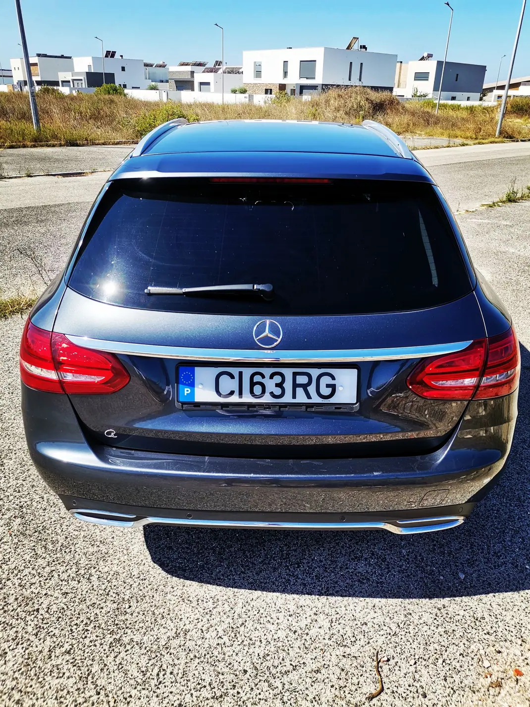Mercedes-Benz C 200 2015 - 13990 EUR, 238700 km - 238700km - foto 4 de 15