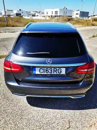 Mercedes-Benz C 200 2015 - 13990 EUR, 238700 km - 238700km - foto 4 de 15