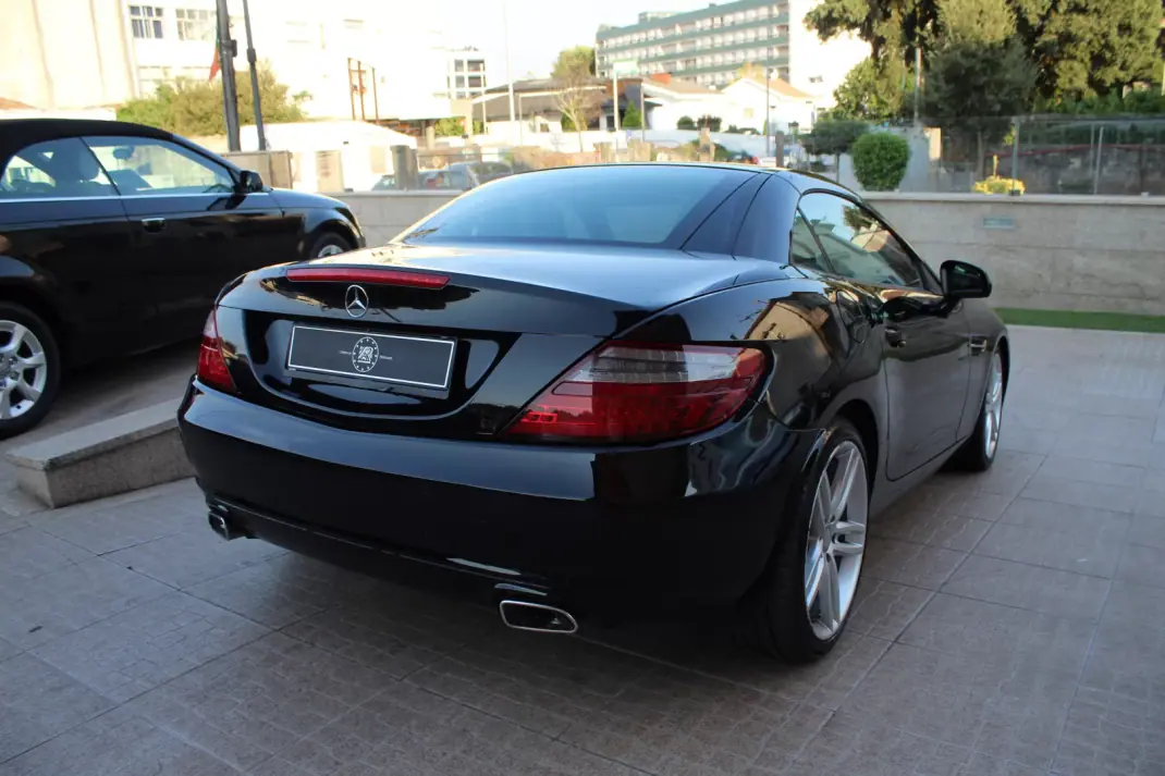 Mercedes-Benz SLK 250 2015 - 22990 EUR, 203350 km - 203350km - foto 30 de 32