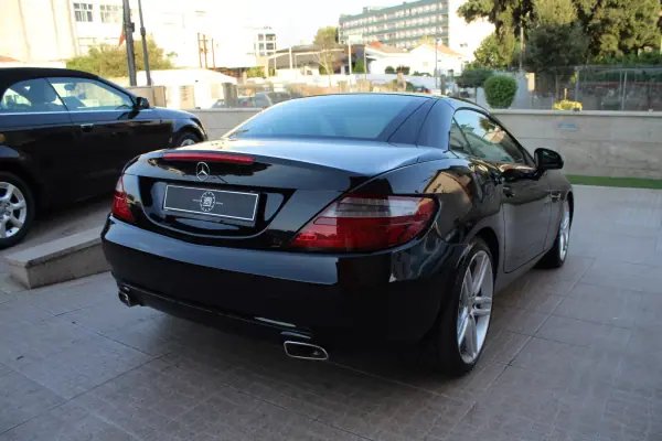 Mercedes-Benz SLK 250 2015 - 22990 EUR, 203350 km - 203350km - foto 30 de 32