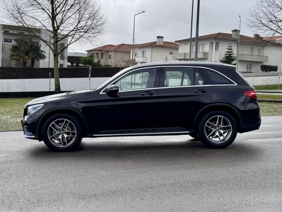Mercedes-Benz GLC 250 2018 - 34990 EUR, 175000 km - AUTO.MOTO.pt - 175000km - foto 3 de 33