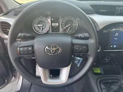 Toyota Hilux 2025 - 64900 EUR, 34 km - AUTO.MOTO.pt - 34km - foto 6 de 29
