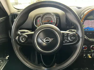 MINI Countryman 2020 - 19800 EUR, 114165 km - AUTO.MOTO.pt - 114165km - foto 8 de 21