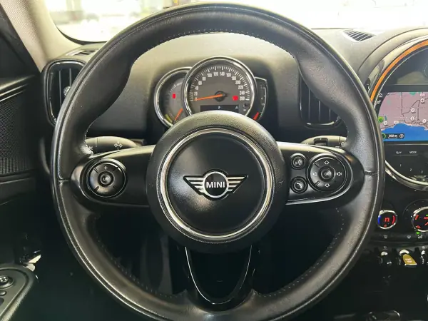 MINI Countryman 2020 - 19800 EUR, 114165 km - AUTO.MOTO.pt - 114165km - foto 8 de 21