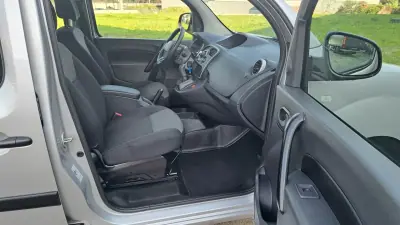 Renault 2019 - 19900 EUR, 100835 km - AUTO.MOTO.pt - 100835km - foto 11 de 28