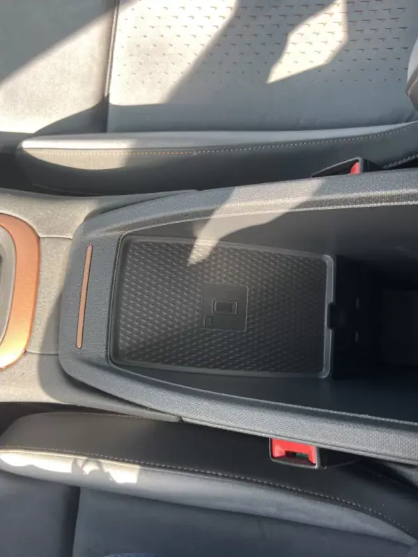 Cupra Born 2021 - 23990 EUR, 120500 km - AUTO.MOTO.pt - 120500km - foto 10 de 18