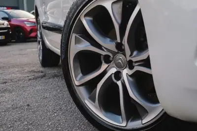 Citroën DS4 2012 - 8900 EUR, 204700 km - AUTO.MOTO.pt - 204700km - foto 3 de 23