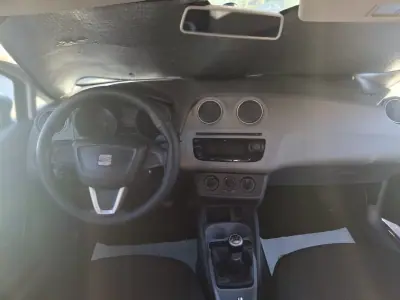 SEAT Ibiza 2008 - 6900 EUR, 500000 km - AUTO.MOTO.pt - 500000km - foto 10 de 12