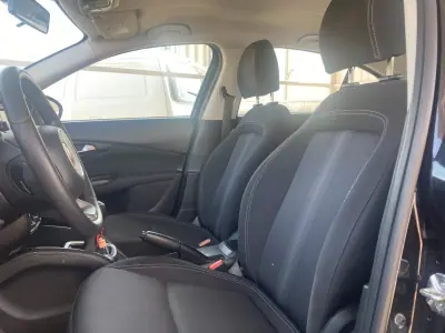 Fiat Tipo 2019 - 9900 EUR, 196000 km - AUTO.MOTO.pt - 196000km - foto 7 de 13