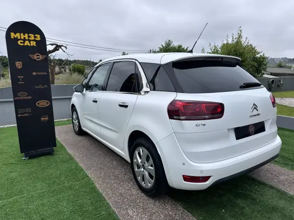 Citroën C4 Picasso 2015 - 9250 EUR, 160000 km - AUTO.MOTO.pt - 160000km - foto 10 de 68