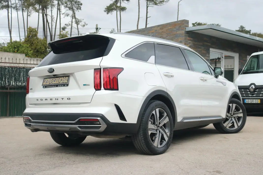 Kia Sorento 2021 - 37500 EUR, 46923 km - AUTO.MOTO.pt - 46923km - foto 5 de 31