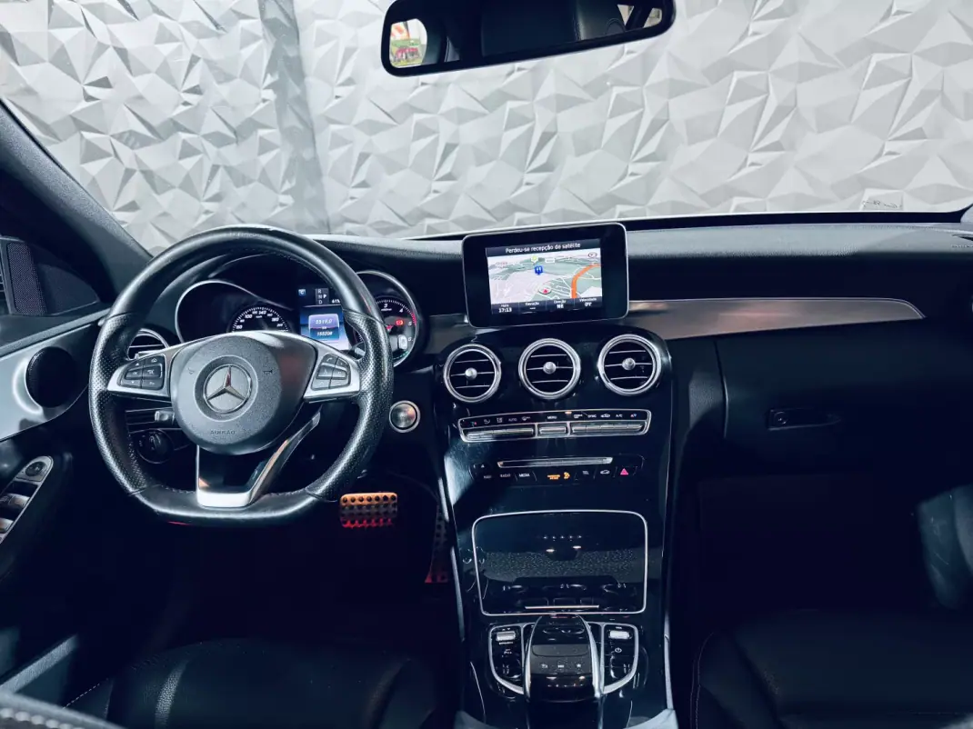 Mercedes-Benz C 300 2016 - 22990 EUR, 155208 km - AUTO.MOTO.pt - 155208km - foto 21 de 43