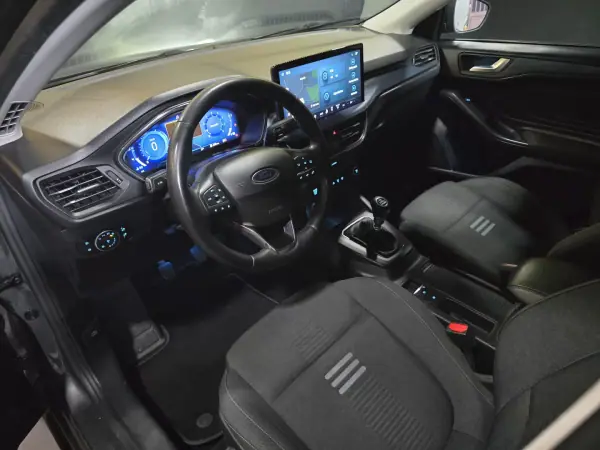Ford Focus 2023 — foto 3 de 26