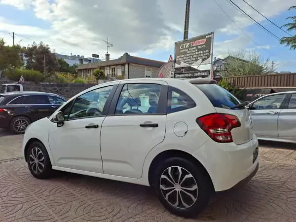 Citroën C3 2010 - 6500 EUR, 191000 km - AUTO.MOTO.pt - 191000km - foto 12 de 33