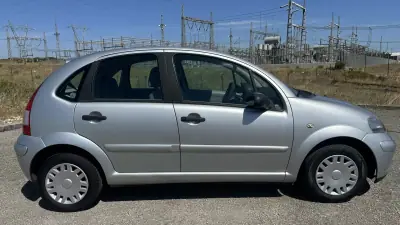 Citroën C3 2008 - 3650 EUR, 92000 km - AUTO.MOTO.pt - 92000km - foto 5 de 19