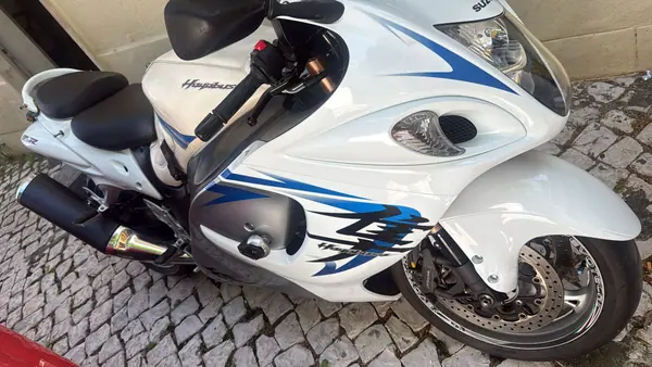 Suzuki Hayabusa 1340 2009 - 10900 EUR, 40000 km - AUTO.MOTO.pt - 40000km - foto 6 de 10