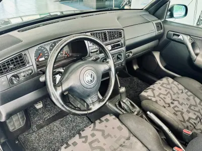 Volkswagen Golf Cabriolet 1999 - 4990 EUR, 143000 km - 143000km - foto 16 de 22