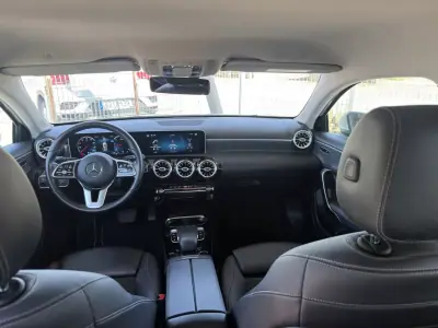 Mercedes-Benz A 180 2018 - 21750 EUR, 102000 km - AUTO.MOTO.pt - 102000km - foto 15 de 18