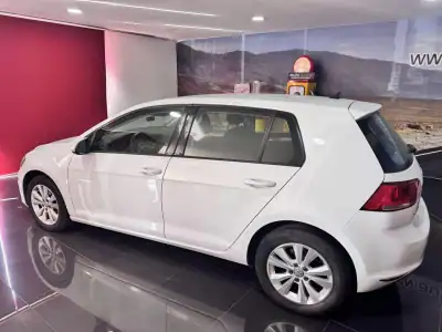 Volkswagen Golf 2016 - 12500 EUR, 228000 km - AUTO.MOTO.pt - 228000km - foto 4 de 14