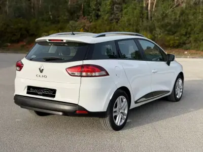 Renault Clio Sport Tourer 2019 - 8900 EUR, 169500 km - AUTO.MOTO.pt - 169500km - foto 13 de 14