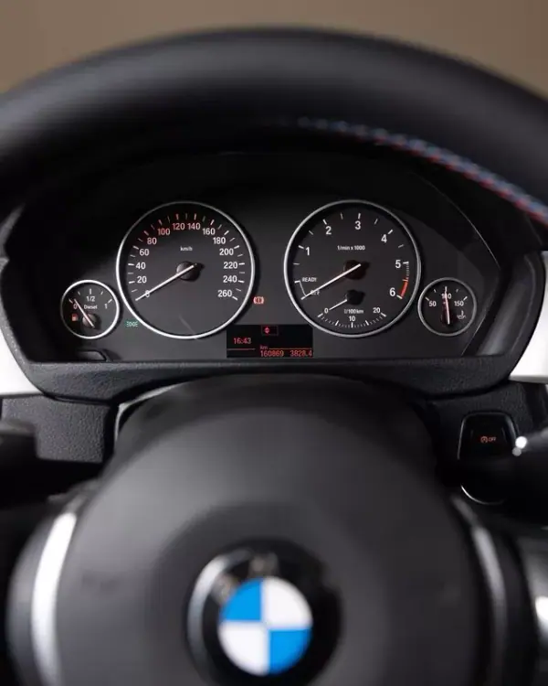 BMW 316 2013 - 14950 EUR, 160000 km - AUTO.MOTO.pt - 160000km - foto 12 de 29