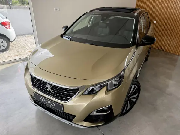 Peugeot 3008 2017 - 18500 EUR, 155000 km - AUTO.MOTO.pt - 155000km - foto 5 de 112
