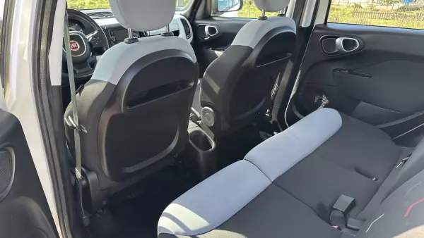 Fiat 500L 2017 - 11900 EUR, 160000 km - AUTO.MOTO.pt - 160000km - foto 12 de 14