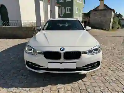 BMW 318 2017 - 15850 EUR, 146500 km - foto 3 de 15