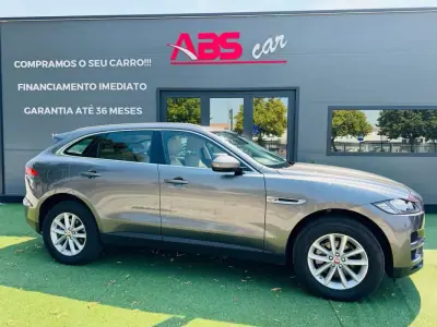 Jaguar F-Pace 2017 - 24999 EUR, 78000 km - AUTO.MOTO.pt - 78000km - foto 15 de 32