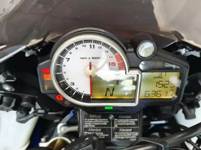 BMW S 1000 RR 2011 - 10500 EUR, 63000 km - AUTO.MOTO.pt - 63000km - foto 28 de 29