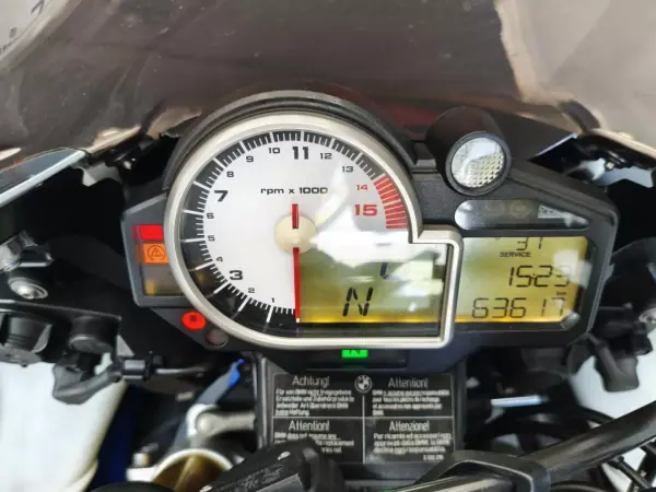 BMW S 1000 RR 2011 - 10500 EUR, 63000 km - AUTO.MOTO.pt - 63000km - foto 28 de 29
