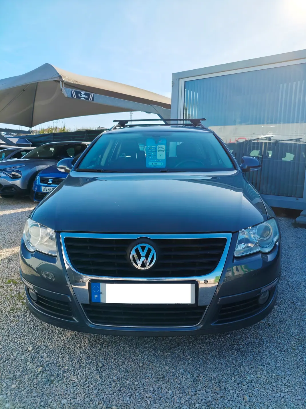 Volkswagen Passat Variant 2010 - 6750 EUR, 281500 km - AUTO.MOTO.pt - 281500km - foto 1 de 11
