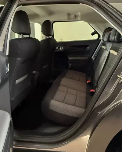 Citroën C4 Cactus 2018 - 10500 EUR, 176060 km - AUTO.MOTO.pt - 176060km - foto 5 de 15