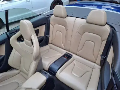 Audi A5 Cabrio 2009 - 17500 EUR, 234000 km - AUTO.MOTO.pt - 234000km - foto 25 de 36