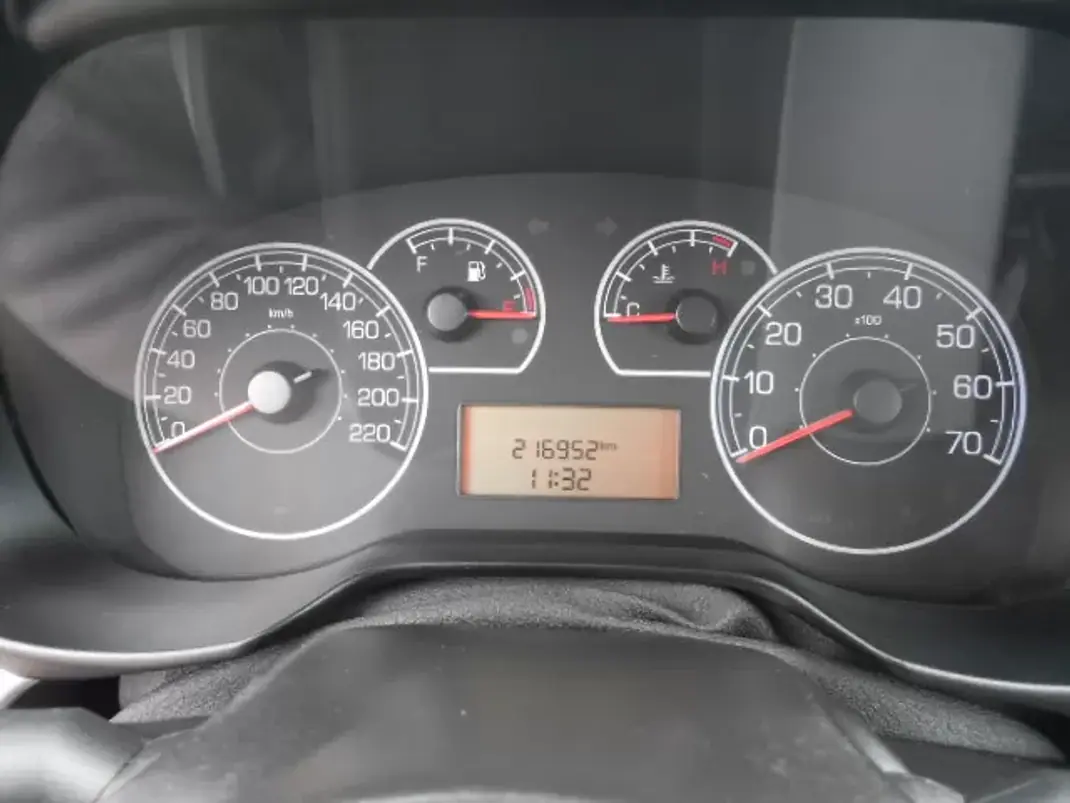 Fiat Fiorino 2012 - 5900 EUR, 216937 km - 216937km - foto 10 de 11