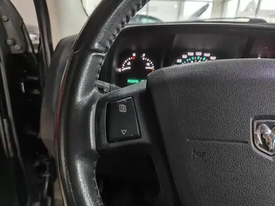 Dodge Journey 2010 - 11750 EUR, 113500 km - AUTO.MOTO.pt - 113500km - foto 28 de 36