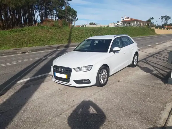 Audi A3 Sportback 2013 - 13000 EUR, 193468 km - AUTO.MOTO.pt - 193468km - foto 4 de 28