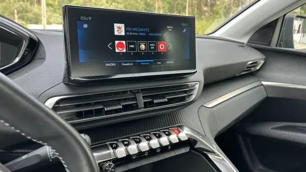 Peugeot 3008 2021 - 20499 EUR, 98021 km - AUTO.MOTO.pt - 98021km - foto 17 de 24