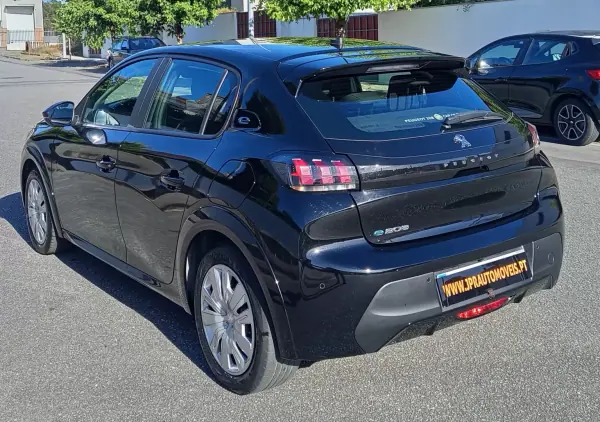 Peugeot e-208 2020 - 15990 EUR, 77600 km - AUTO.MOTO.pt - 77600km - foto 7 de 18