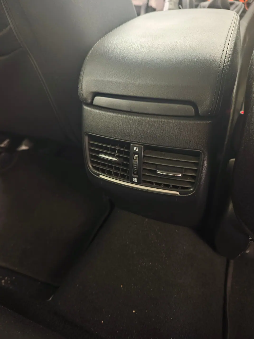 Mazda 6 2013 - 10600 EUR, 114200 km - 114200km - foto 8 de 15