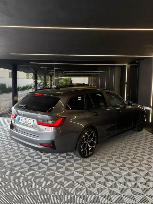 BMW 320 e Line Sport Auto 2022 Híbrido Plug-In