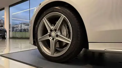 Mercedes-Benz C 220 2017 - 27990 EUR, 160170 km - AUTO.MOTO.pt - 160170km - foto 7 de 29