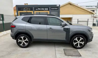 Dacia Duster 2025 - 23990 EUR, 12000 km - AUTO.MOTO.pt - 12000km - foto 11 de 42