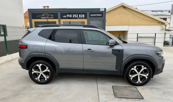 Dacia Duster 2025 - 23990 EUR, 12000 km - AUTO.MOTO.pt - 12000km - foto 11 de 42