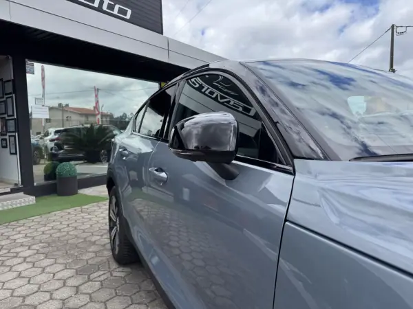 Volvo C40 2022 - 31900 EUR, 60000 km - AUTO.MOTO.pt - 60000km - foto 26 de 50